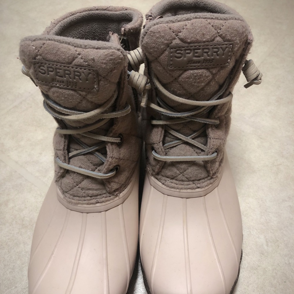 Sperry women’s Saltwater duck booties